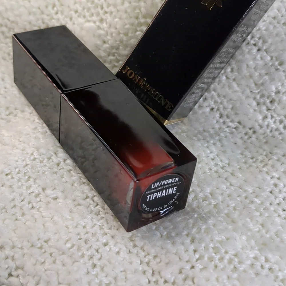 Josephine Natural Matte Lipstick in Tiphaine, 6g/0.20oz